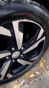 Dung dịch dưỡng đen bóng lốp ô tô cao cấp Vikar 500ml Chai Xịt dưỡng đen và bóng lốp xe cao cấp bảo vệ và làm sạch vỏ xe lốp xe