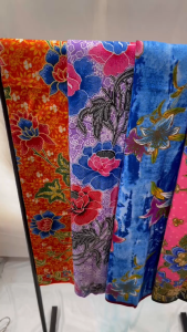 (READY STOCK Malaysia)Sarong Batik Halus Siap Jahit sarong kain pelikat(Sarung Kain Batik Viral Siap Dijahit )
