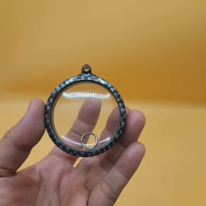 กรอบพระจตุคาม ขนาด 5.8 cm ลายเคปล่า แถมฟรี โฟม