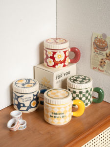 Modern Minimalist Ceramic Mugs Gift for Couples Office Use Water Drinking Cups with Lid Birthday Present Hand-Painted Illustration