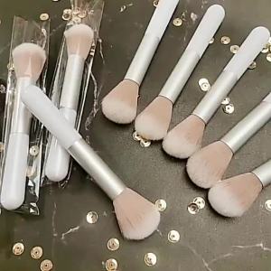 Nexlent Makeup Brush Blusher Highlight Brush Makeup Tool Soft Fiber Brighten Powder Brushes