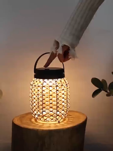 Đèn Lồng Decor Ánh Sáng Ấm Dáng Trụ Đan Thủ Công Cao Cấp