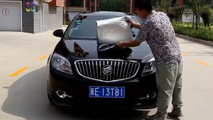 Universal Car Half Cover: Sunshade Summer Sun Protection Heat Insulation Rainproof – Shields Car From Sun Heat and Rain Effectively.