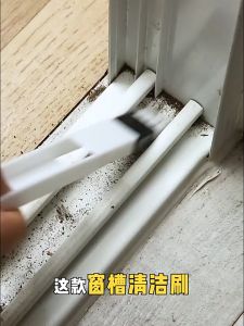 [SG SELLER]PC Laptop Brush Dust Cleaning Kits Mini Computer Keyboard Cleaner - intl