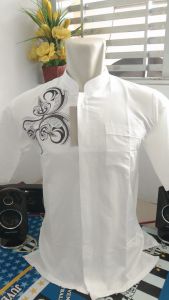BAJU KOKO PRIA DEWASA TANGAN PENDEK / BAJU KOKO PRIA DEWASA / KOKO MOTIF BORDIR / BAJU / KEMEJA / KOKO PRIA DEWASA LENGAN PENDEK / KOKO PUTIH / KOKO PUTIH MOTIF BORDIR