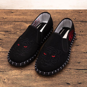 Summer New Style Embroidered Mesh Shoes with Cowhide Sole for Men