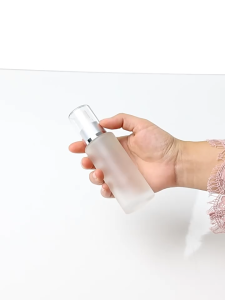 Frosted glass press lotion bottle toner spray bottle travel cosmetic spray small empty bottle