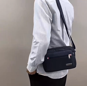 GREENAPPLE MALAYSIA Fashinonable Shoulder Bag Beg Silang Lelaki Beg Waterproof Oxford Cloth Bag 3 Zippers Middle-Aged and Elderly Multi-Layer Mens Bag Lelaki Quality Casual Man Men Sling Bag Messenger Bag Crossbody Bag Shoulder Bag Beg Sandang Beg