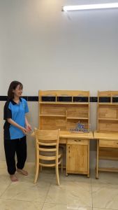 Bàn học sinh gỗ thông tự nhiên đẹp bền có giá sách cho bé giao hàng nhanh hcmbàn học sinh có kệ sách tiện lợi