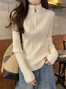 เสื้อสเวตเตอร์ถักคอสูงแบบย้อนยุคสไตล์อเมริกันสำหรับผู้หญิง 2025 ฤดูใบไม้ร่วงและฤดูหนาว ซิป ชั้นใน ทรงหลวม ปกติ