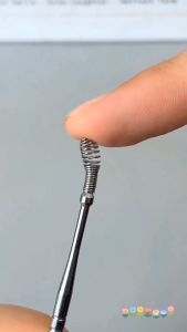 เครื่องของอุปกรณ์ทำความสะอาดหู 6ชิ้น ไม้แคะหูสเเตนเลส สตีลอุปกรณ์กำจัดขี้หูแบบใช้ซ้ำ ซ้ำได้ รุ่นหนึ่ง ใช้ซ้ำได้อุปกรณ์กำจัดขี้หูช้อนสปริงไม้แคะหูผลิตภัณฑ์ทำความสะอาดจำนวน 6ชิ้น ขนาดที่มีการพกพา