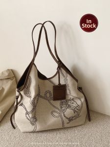 CHIO‘2ND | Man Du Scroll Patterned Linen Tote Bag