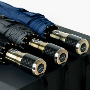 ร่มอัตโนมัติขนาดใหญ่หรูหราร่มคาร์บอนไฟเบอร์พับได้สําหรับนักธุรกิจชายร่มกันลมแบบ10ซี่ร่มกอล์ฟกลางแจ้งกันฝน