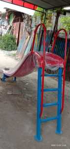 seluncuran 2 meter komplit plus tanggamurah bisa COD mainan perosotan anak TK dan kolam renang