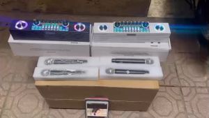 Loa Bluetooth SY6 AUDIO live Stream Kèm 2 micro karaoke không dây