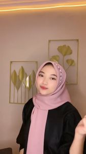 Kerudung Segi Empat BELLA PAYET BANDO MUTIARA - Hijab. Jilbab. Krudung Warna Lengkap 2024 - RA Bazar