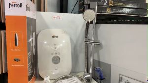 [HCM]Máy nước nóng Ferroli Divo SDN 4.5S màn hình LED hiển thị nhiệt độ Bình nước nóng trực tiếp Ferroli  ổn định nhiệt độ nước cho  người già và Máy Nước Nóng Màu Trắng Cổ Điển - Lazada