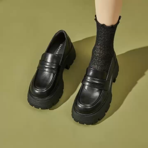 Size 35-40 Summer New Fashionable Womens Thick soled loafers Thick Heel Retro Single Shoes