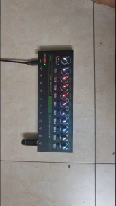 Thiết bị trộn âm thanh 10 đầu vào Cổng 6.35mm nút vặn có đèn RGB bàn trộn chuyển đổi mono/stereo.