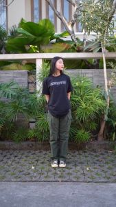Rown Division Kaos Pendek Seville Black Grey