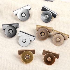 Amoki【Ready in Stock】 1 set Magnetic Buckle Clip Suction Concealed Seamless Button Bag Accessories