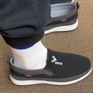 LEAShop โปรโมชั่นวันนี้ราคาสุดพิเศษ รองเท้าผ้าใบแฟชั่นสำหรับผู้ชาย รุ่นนี้ขายดีมาก ทรงสวยสปอร์ต มีให้เลือก 3 สี งานไร้เชือกสวยขนาดนี้ ใครยังไม่มีพิกัดในตะกร้าได้เลย