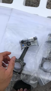 ลูกสูบ แหวนลูกสูบ ก้านสูบพร้อมชาร์ป kawasaki er6n ninja650 versys650 สภาพดี