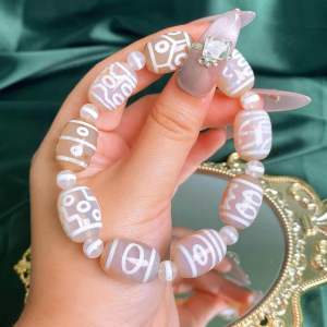 [现货] 白玛瑙天珠手串（1–9眼 ）｜护身平安 × 招财纳福 × 逢凶化吉｜White Agate Dzi Beads Bracelet (1–9 Eyes )｜Protection • Wealth • Blessings