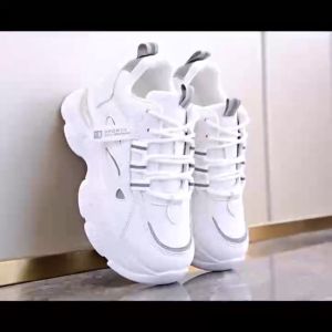 Addision (มาใหม่) รองเท้าผ้าใบผู้หญิง รองเท้าแฟชั่นสไตส์เกาาหลีสุดฮิต เสริมส้น7cm NO.A0195 พร้อมส่ง