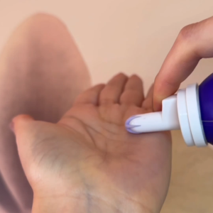 Kem xả khô dạng bọt dành cho tóc tẩy trắng bạch kim Elgon Pure Silver Mousse 200ML