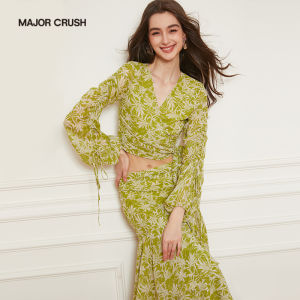 Elegant Floral Style Fashion Suite