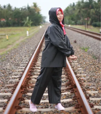 Mantel Jaket Jas Hujan Pria Wanita Setelan Baju dan Celana Dewasa Kwalitas Terjamin Bahan Lentur Parasit Tebal Seam Seller Tahan Lama || Hitam