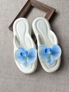 Dép Xỏ Ngón Đế Mềm Chống Trượt Thoải Mái Mới Mùa Hè Đi Biển Ngoài Trời Đế EVA Thiết Kế Hoa Bướm