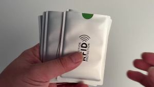 Bộ 5 Ngăn Đựng Thẻ Chống Trộm Nhẹ Chống Trộm Ngăn Chặn RFID Họa Tiết Hình Học Bảo Vệ Từ Tính NFC Cho Thẻ Ngân Hàng Và Thẻ Giao Thông Công Cộng Hộp Đựng Thẻ Di Động Bền Bỉ Dùng Cho Du Lịch Và Đi Lại Hàng Ngày