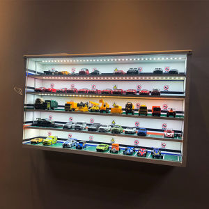 Maisto | Dustproof Wooden Display Cabinet With Lighting 1:64 and 1:43 Models Storage Box