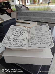 TUGU BATU NISAN MODEL BUKU BESAR 40X30