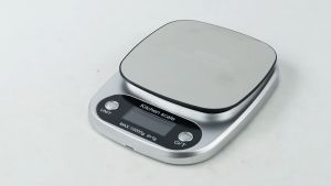 Timbangan Dapur 10kg 1g Digital Digipounds Kitchen Scale Kue Cake Kopi Z2S