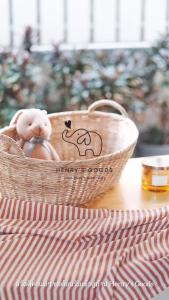 Henry’s Goods - Turtle Tales ผ้าอ้อม มัสลิน ใยไผ่ ผ้านิ่มมาก ผ้าห่อตัว ผ้าคลุมให้นม สำหรับทารก (ขนาดใหญ่120x120)