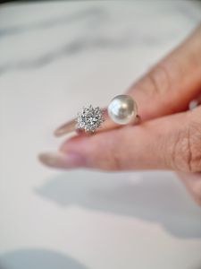 New 18K Ultra-Shiny S925 Sterling Silver Diamond Embedded Snowflake Ring Adjustable Open Design Luxury Feeling Fashion Jewelry