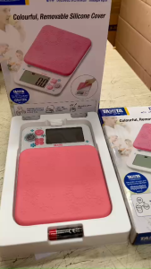 Cân Điện Tử Nhà Bếp 2kg Tanita KD-192 không chỉ là công cụ – đó là cam kết cho sự hoàn hảo