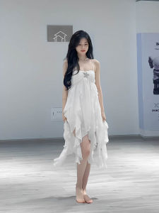 ชุดเดรสสายเดี่ยวเอวสูงสไตล์วันเกิดสำหรับผู้หญิง ชุดเดรสทรงเอคอวีแขนกุด สีสันสดใส ไม่ซ้ำใคร เดรสยาวปานกลาง