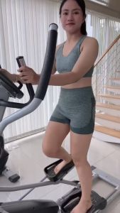 SET3 ชุดโยคะ ชุด2ชิ้น เสื้อกล้ามสปอร์ตบรา+กางเกงขาสั้น เหมาะใส่ออกกำลังกายเล่นฟิตเนส สวมใส่สบาย ระบายอากาศได้ดี สำหรับคุณผู้หญิง สินค้ามีพร้อมจัดส่ง