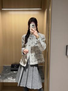 กระโปรงสีเทาอ่อนสไตล์เกเร กระโปรงทรงเอผ้าขนสัตว์สำหรับผู้หญิงในฤดูใบไม้ร่วงและฤดูหนาว กระโปรงสั้นทรงเอแบบอเนกประสงค์ กระโปรงสั้นทรงเอระดับไฮเอนด์