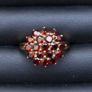 แหวนพลอยโกเมนจันทบูรี (Garnet) เรื่องเงินกับแท้ 92.5% ชุบทองคำ 24K พลอยสีแดง น้อย 78 เบอร์ คู่ประทาน: 7 US