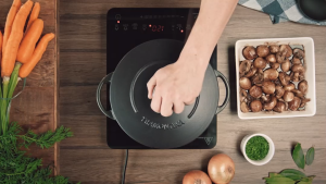 Tramontina Trento 28cm Casserole with Lid Cast Iron/Induction