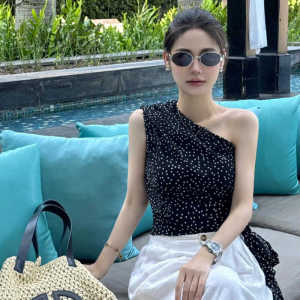 Sleeveless Vintage Black Polka Dot Crossbody Tank Top for Women Summer Slim Fit Tie-Up Inner Wear Outerwear