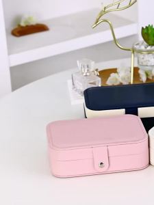 Portable Jewelry Storage Box Travel Organizer Jewelry Case Leather Storage Earrings Necklace Ring Jewelry Organizer Display