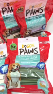 Doggie Paws Dentaplus ด็อกกี้ พาวส์ เดนต้าพลัส ขนมขัดฟันสุนัข ขนาด 450g.