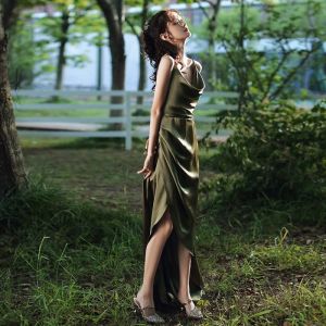 Maids of Honor Purple Satin Gown 2025 New Style Korean Version Wedding Dress with Belt A-Line Skirt Long Sleeveless Evening Gown