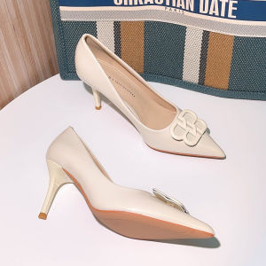 รองเท้าส้นสูงหนังทาสีทรงหัวแหลมสำหรับผู้หญิง รองเท้าทำงานแบบลำลอง ส้นสูง 5-8 ซม. วัสดุด้านในเป็นหนังเทียม วัสดุด้านนอกเป็นยาง